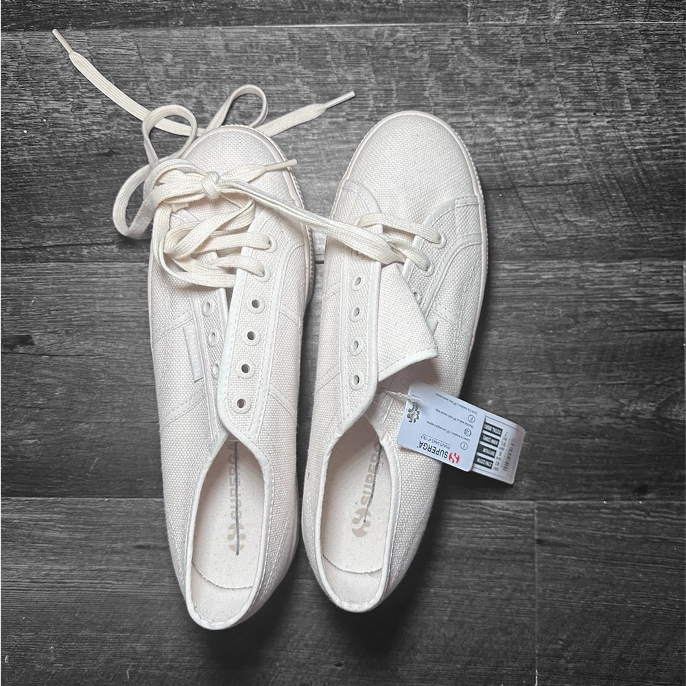 Superga Platform Sneakers in Cream - Picture 4 of 5